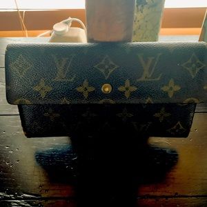 Authentic Louis Vuitton Wallet